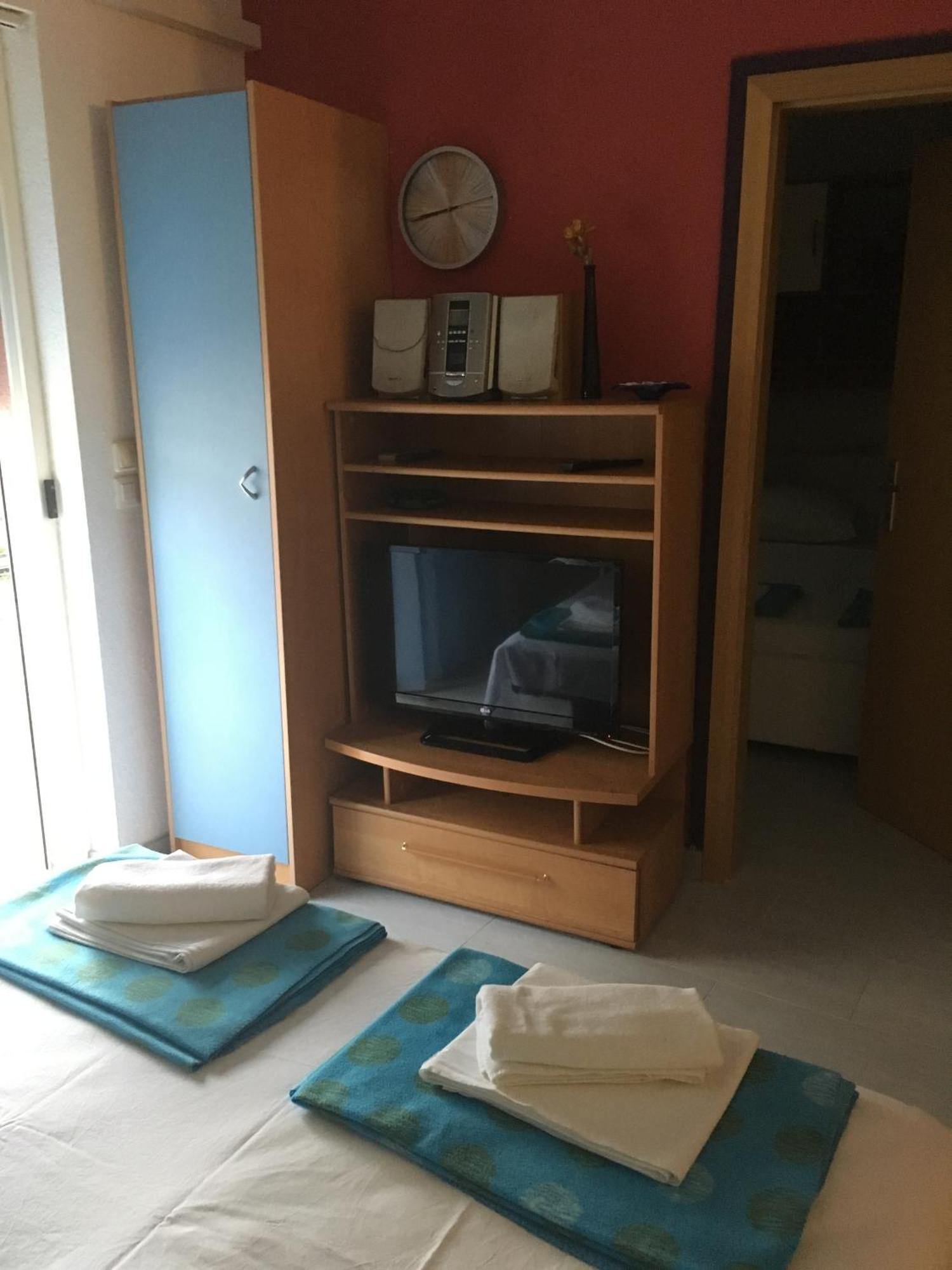Apartments By The Sea Promajna, Makarska - 2673 Rom bilde